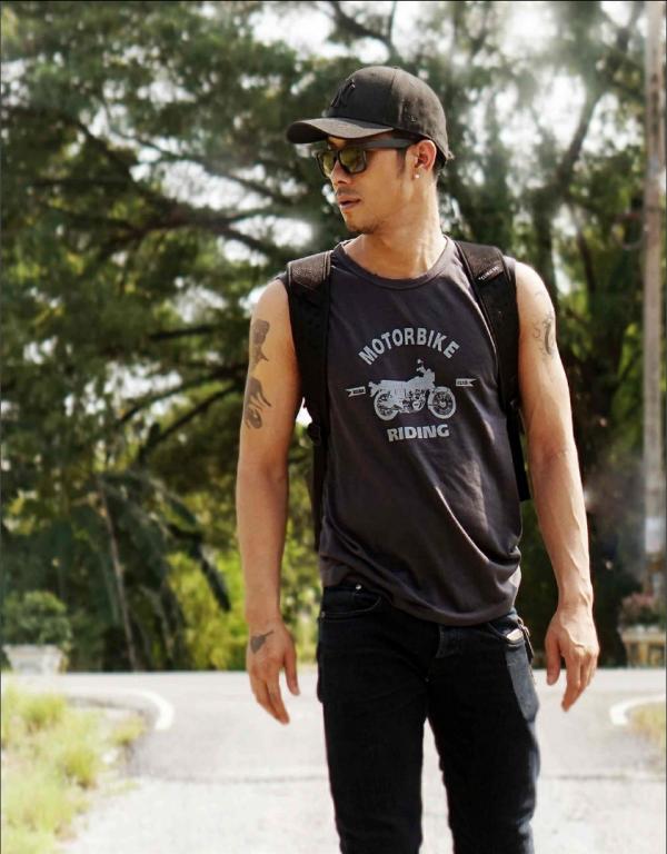 MAN-OMG-3---Guy-On-Hot-Street